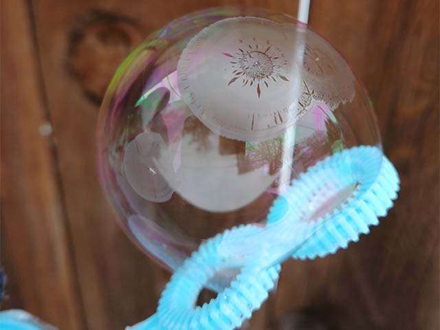 Crazy Ice Bubbles - Bulles d'hiver