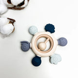 Pekaboo - Jouet de dentition silicone et bois - Gouvernail bleu