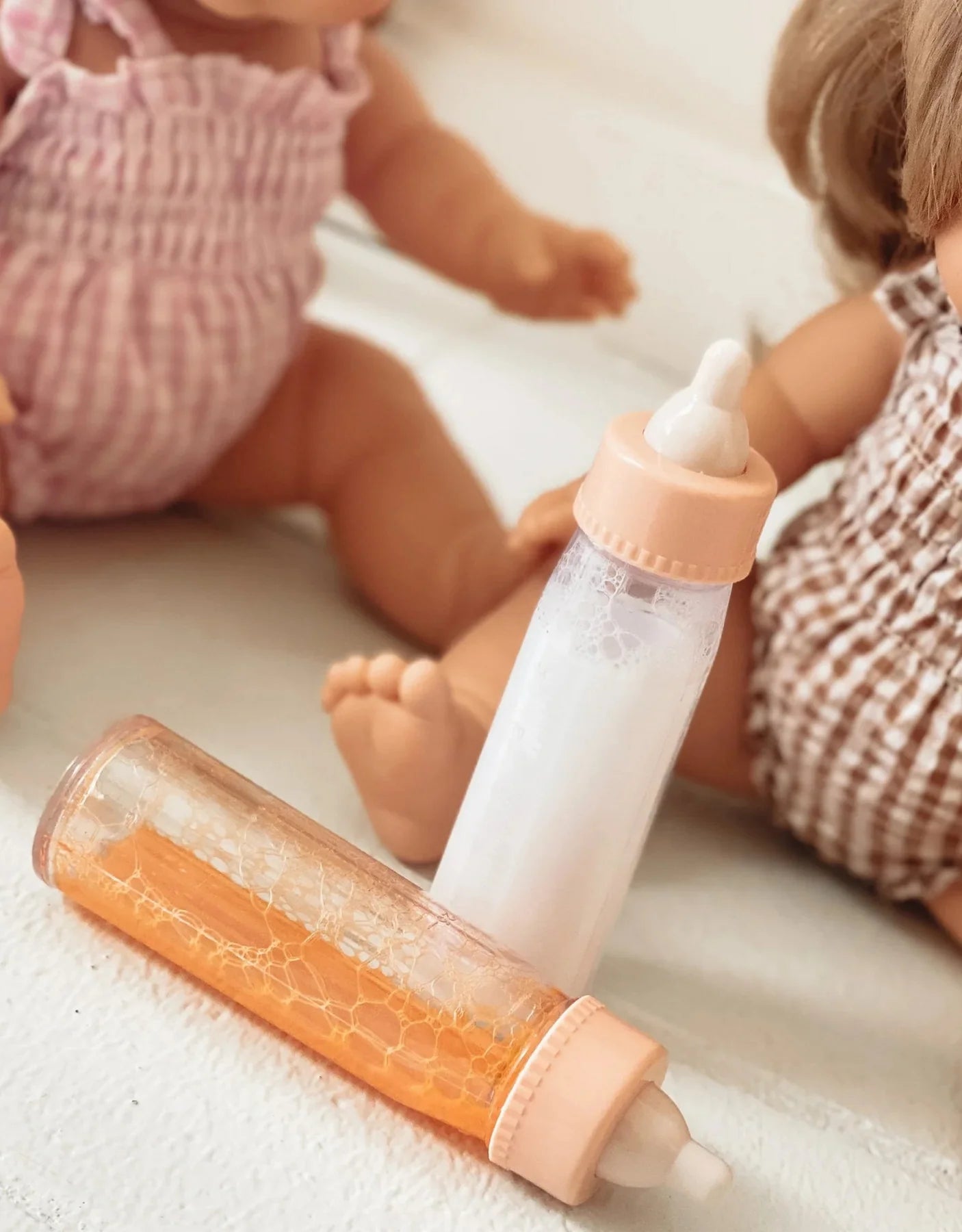 Tiny Harlow - Ensemble de lait et jus en bouteille