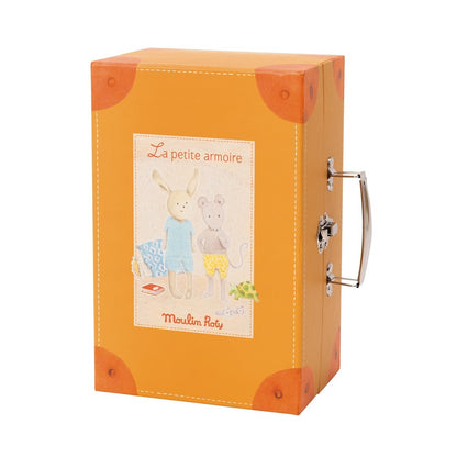 Moulin Roty - Grande Famille Petit garde-robe dans une mallette