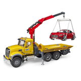 Bruder -  Remorqueur MACK Granite avec Roadster