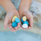 Loot - Fish Colored Bubble Bath Salts - Blue Lagoon
