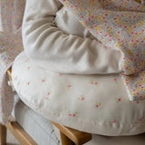 Avery Row - Coussin d'allaitement - Anémone