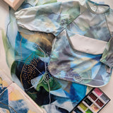 Micasso & Co - Bavette à manches longues - Bleu Boréal Collaboration avec Lysa Jordan