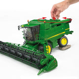 Bruder - John Deere T670i combine harvester