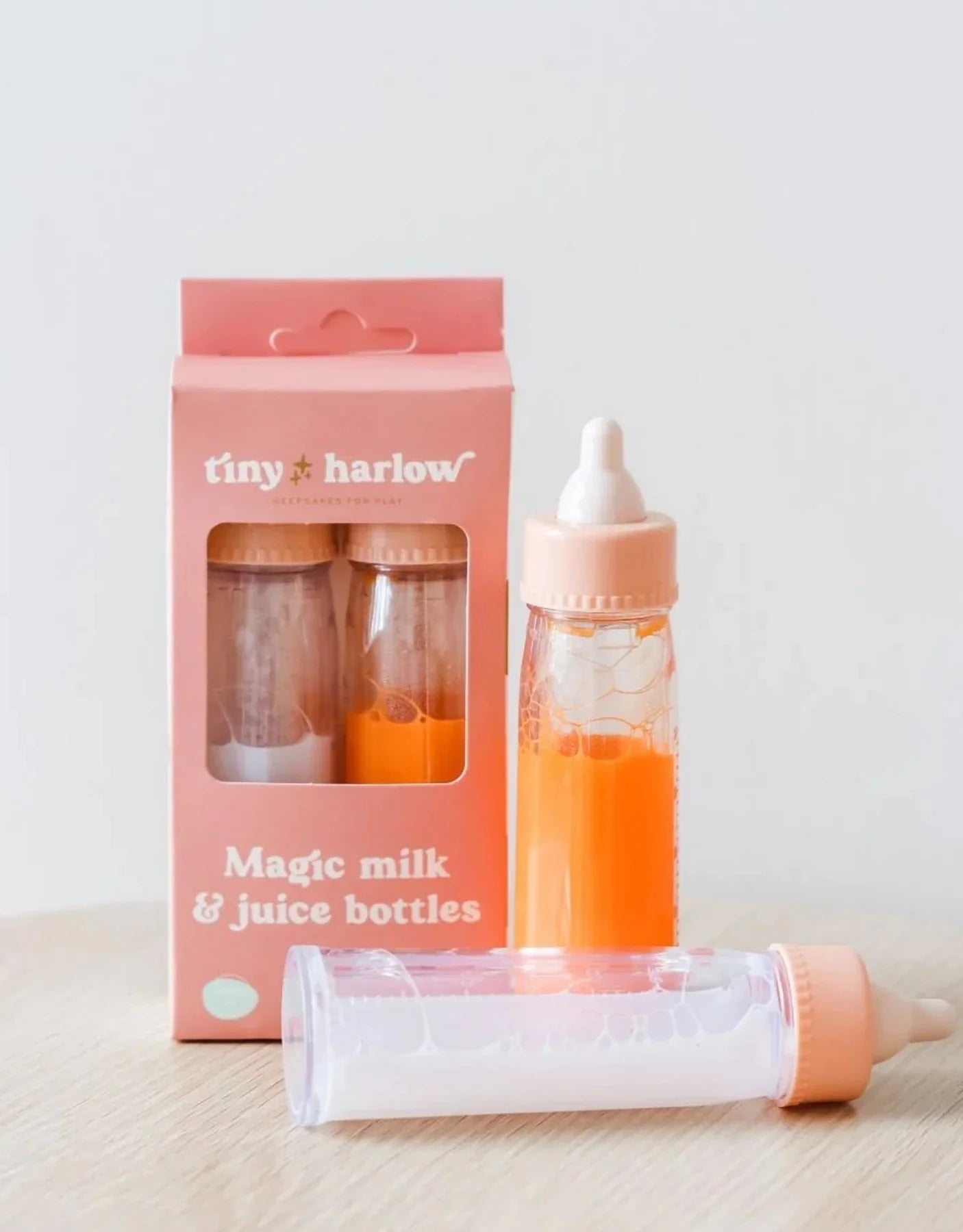 Tiny Harlow - Ensemble de lait et jus en bouteille